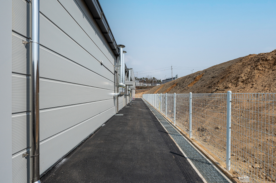 [크기변환]우산종합건설_서오창테크노밸리-4011 하늘변경.jpg